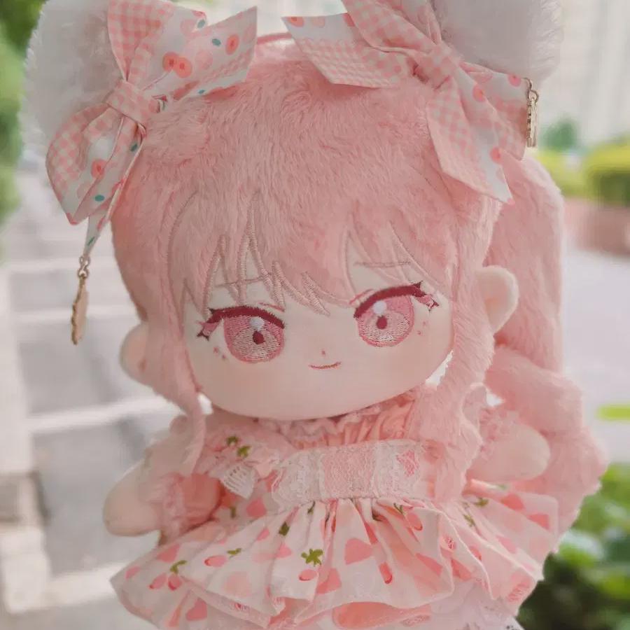 

Я продаю кукол с атрибутами Ниамии Псека Мизуки