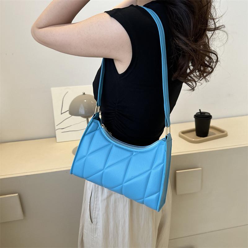 Stylish Women's Chic Minimalist Underarm Bag Perfect For Everyday Use And Fashion Trends
