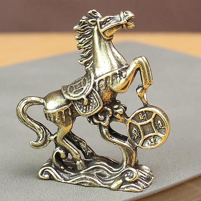 Cal din alamă călcă pe monede Statuie norocoasă Feng Shui Miniaturi de birou din cupru pur Colecții de artizanat Figurine chinezești pentru biroul de acasă
