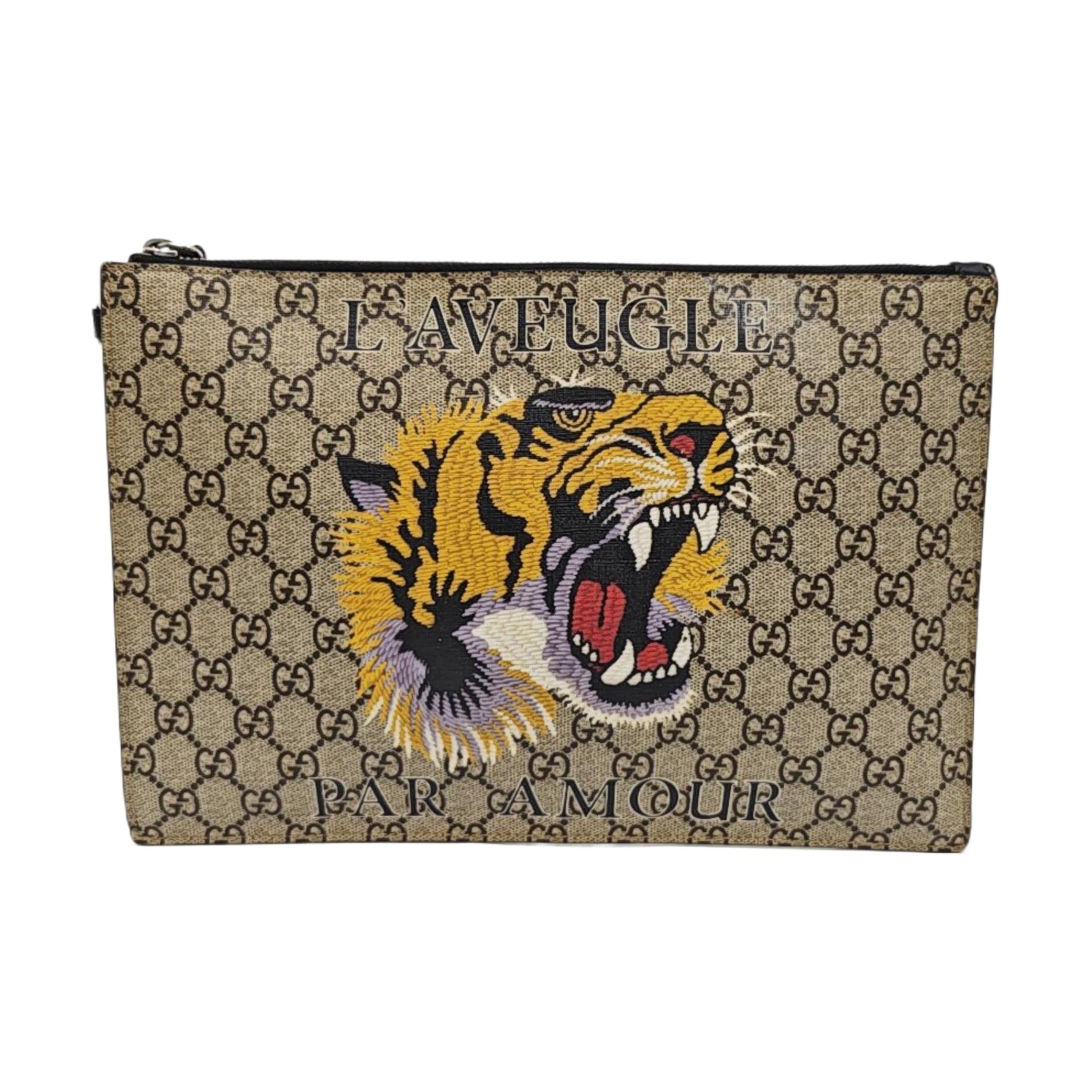 [Pre-Owned] Tiger Head Print Logo Wristband Canvas And Leather Clutch - Very Good #1QO79Y4 ONE SIZE