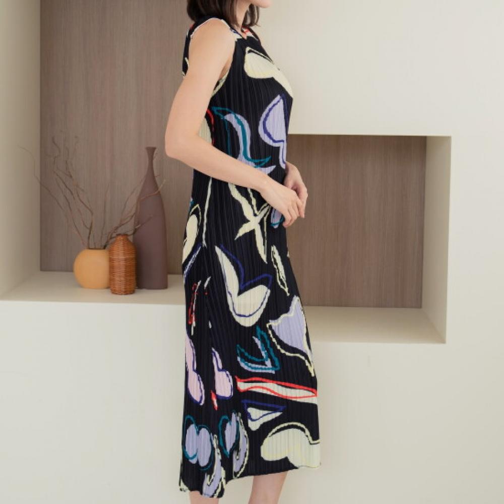 Plara Color Draw Pleats Dress