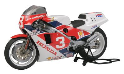 Tamiya 1/12 Motosiklet Serisi No. 99 Honda NSR500 Fabrika Rengi Plastik Model 14099