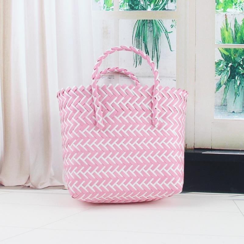 Square hand-held woven basket, plastic woven vegetable basket, waterproof and large-capacity wedding birthday party woven handbag.