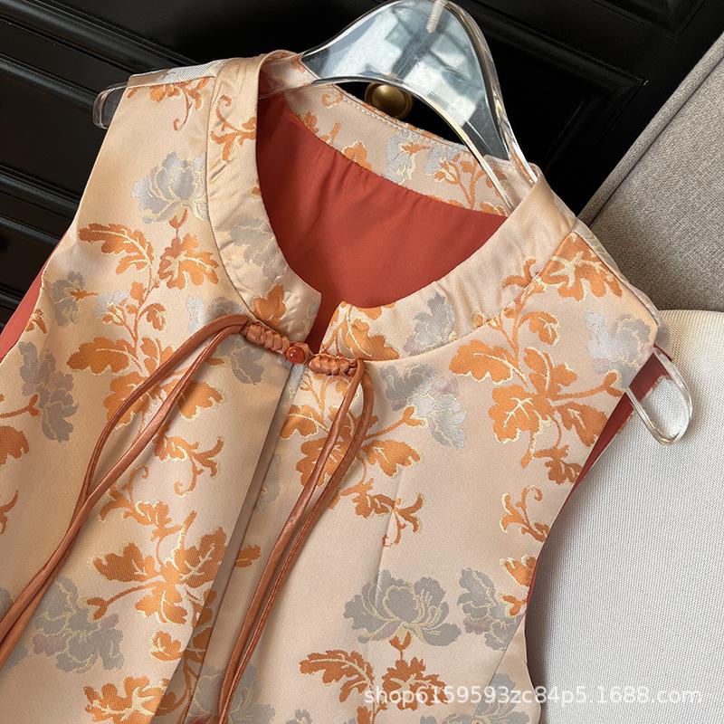 2025 Mom Spring Clothing Foreign Style Vest New Elderly Early Spring Fashion Vest Vest