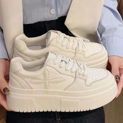 Muffin erhöhende kleine weiße Schuhe Damen Frühling neue Nische Plateau-Schuhe Student Schnürschuhe lässige Board-Schuhe