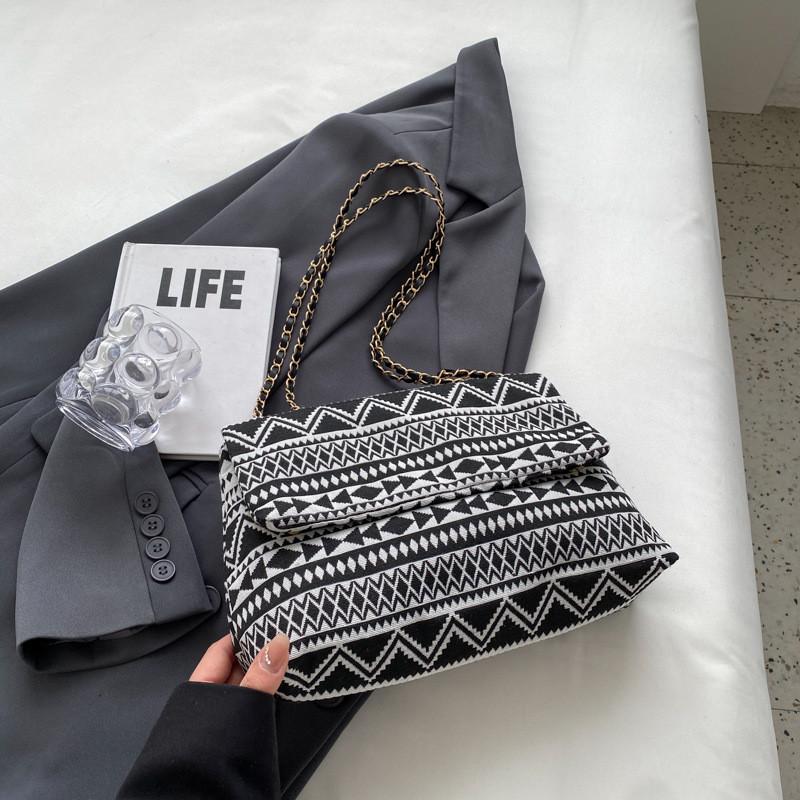 Chic And Trendy Women s Casual Crossbody Bag Stylish Fall Season Shoulder Bag чёрный