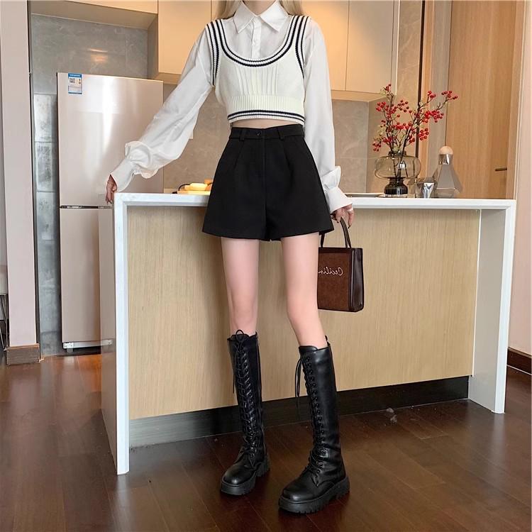 2024 Women's High-Waisted Woolen Shorts: A-Line, Slimming, Thickened, Black Casual Pants for Autumn & Winter Wear