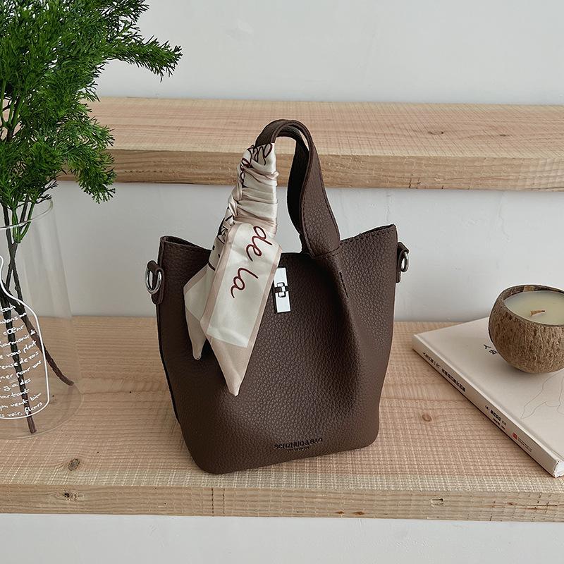 Korean-style Large-capacity Bucket Bag For Women, New Autumn And Winter Casual Versatile Shoulder