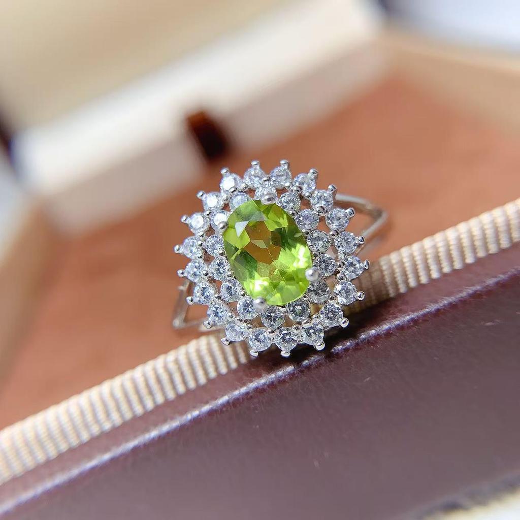 Anel de Peridoto Natural em Prata Esterlina 925 com Design de Duplo Halo - Elegante e Versátil Mais Vendido