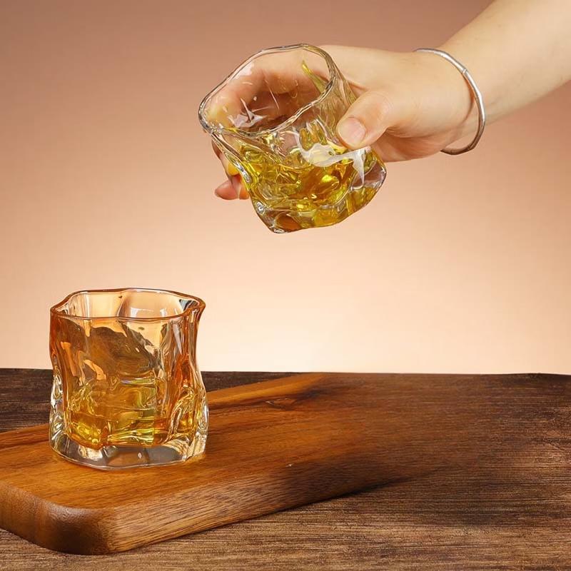 OLOEY Irregular Twist Glass Tumbler