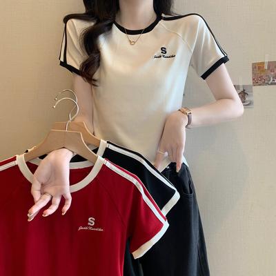 T-Shirt mit runder Halslinie und kurzen Ärmeln für die vordere Schulter. Damen Sommer Neu Hot Girl Slim Kurzarm-T-Shirt Top