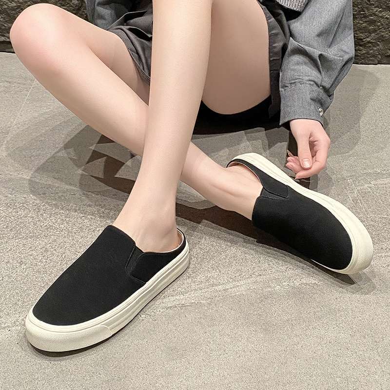 Par väska huvud haltofflor dam ytterkläder 2025 sommar nya mångsidiga mode avslappnade mjuk sula lätta canvas skor