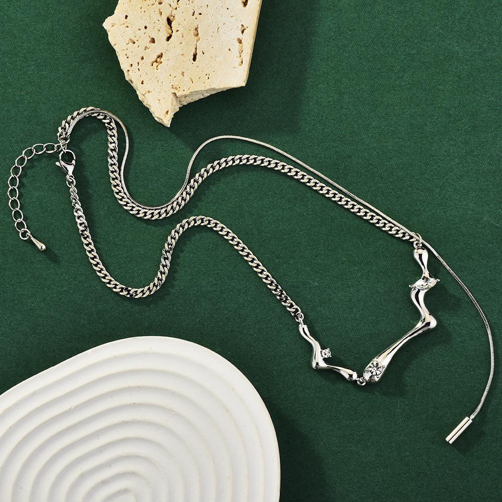 And Elegant Fashionable Layered Pendant Necklace With Polished Finish And Geometric Features Women For