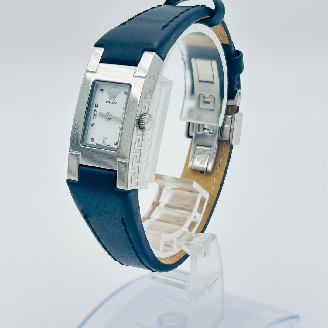Used Good condition Versace Greca Square White dial New battery Quartz D buckle