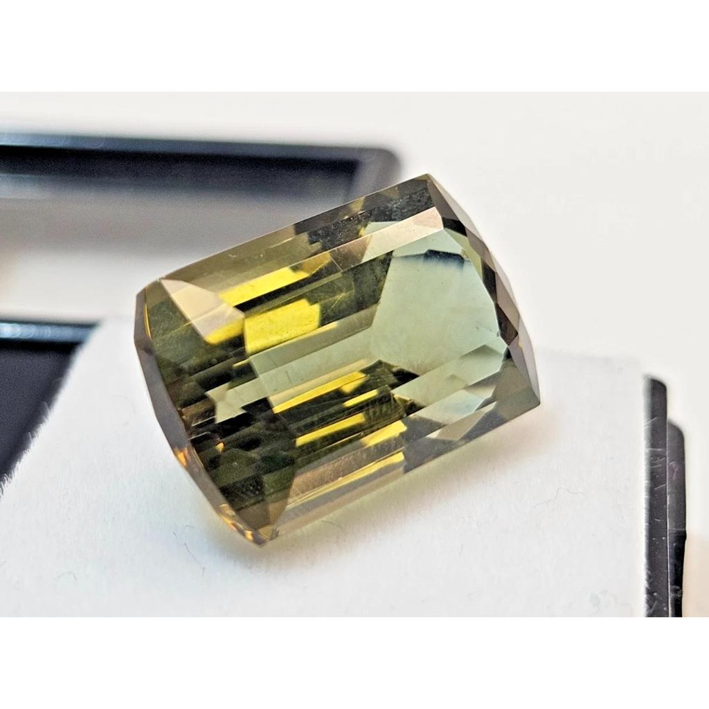 Natural Tourmaline Green Cushion Cut 14-15 Ct Stunning Certified Loose Gemstone