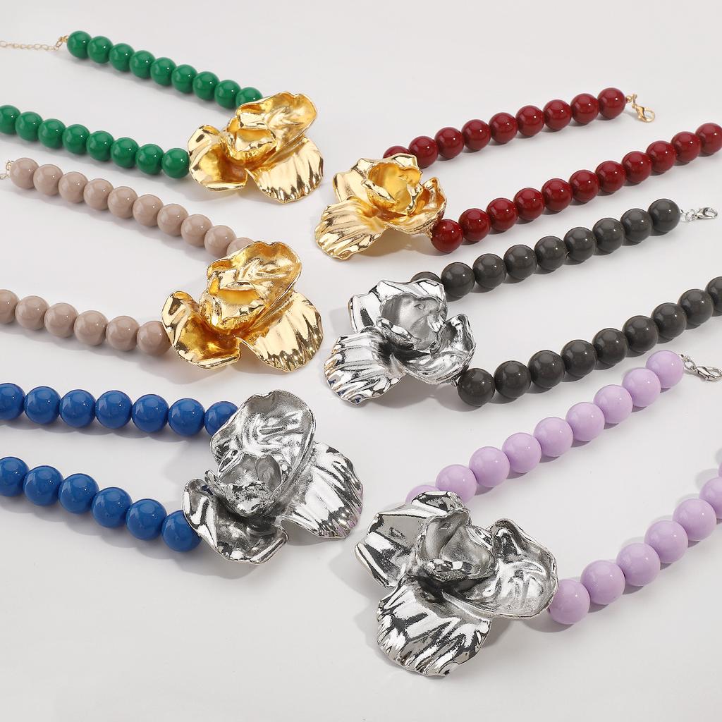 Tooxika Exaggerated Personality Flower Pendant Necklace Women Sweet Atmosphere Multi-coloured Beaded Necklace