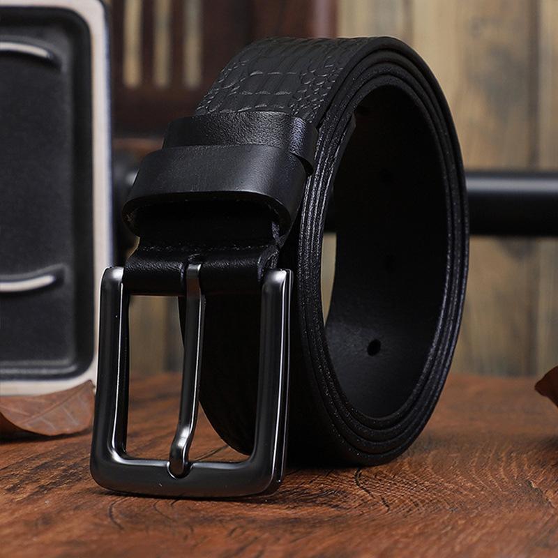 

Ремень из коровьей кожи первого слоя не имеет промежуточного слоя, и этот же модный ретро-ремень из кожи для мужчин и женщин может быть укомплектован подарочной коробкой. 125cm чёрный