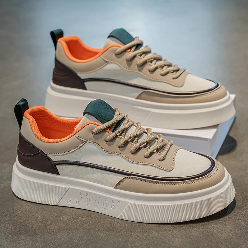 Herrenschuhe 2025 neu Herbst atmungsaktiv vielseitig Freizeitschuhe leicht weiche Basisplattenschuhe verschleißfest Sport kleine weiße Schuhe Herren