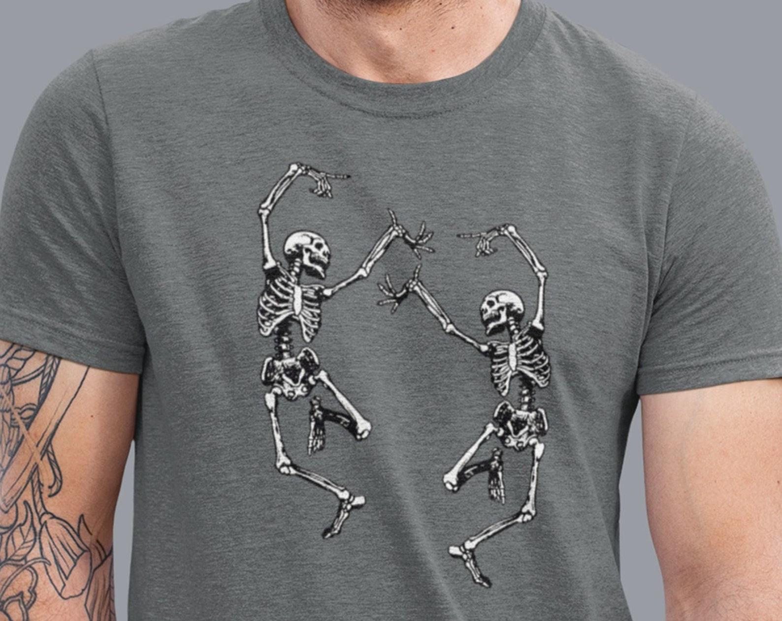 Skeleton Dancing Halloween Unisex Tee Shirt, Comfort Colors Halloween Unisex Shirt, Vintage Halloween Shirt M