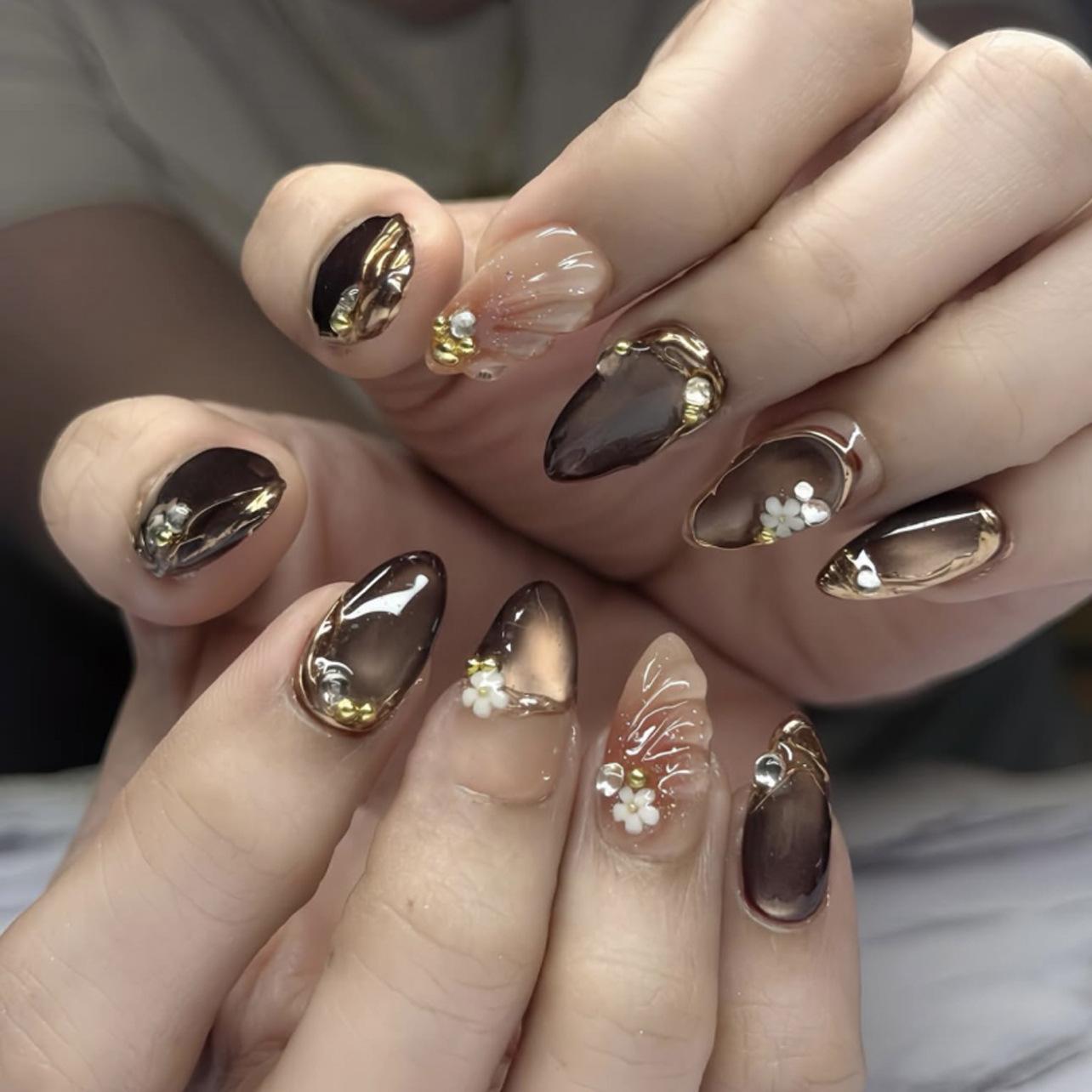 3D Cat Eye Short Pointed Brown Sparkle Manicure Tips - Autumn/Winter Wearable False Nails JP4085 [Includes Glue]