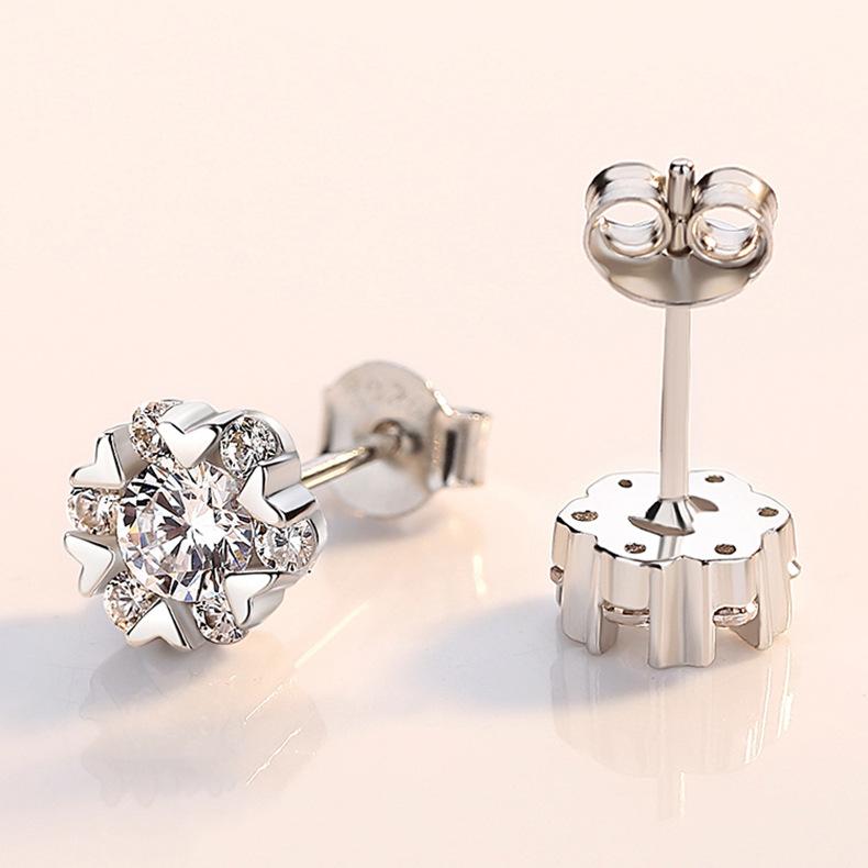 Snowflake Earrings for Women, Simple Japanese and Korean Students, Small and Versatile Earrings