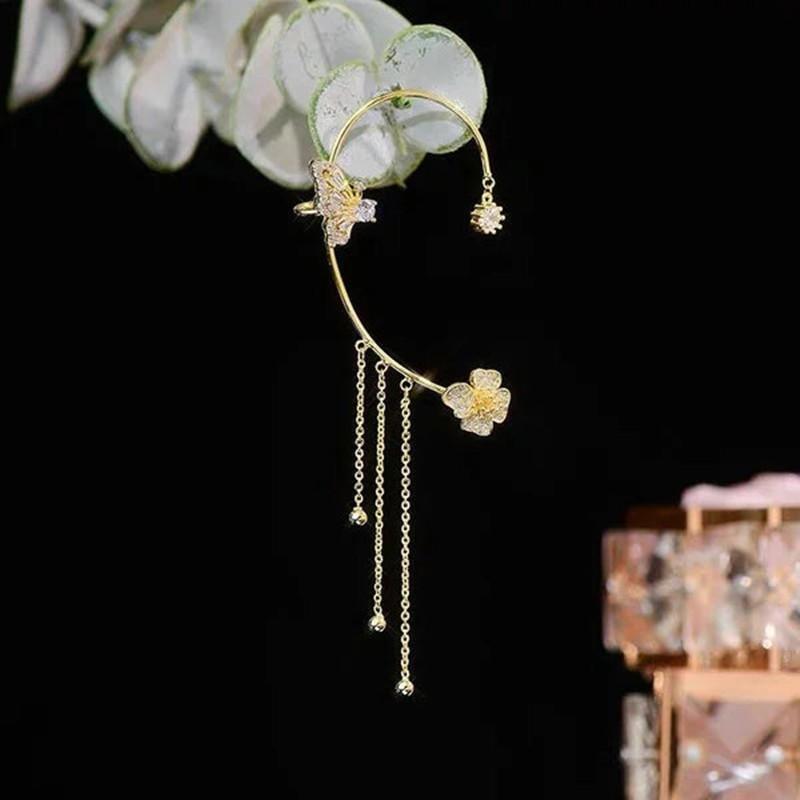 Golden Butterfly Ear Clips with Pendant Diamond Jewelry Gift Wedding Earrings Elegant Handcarved Design Ear Clips Without Piercing