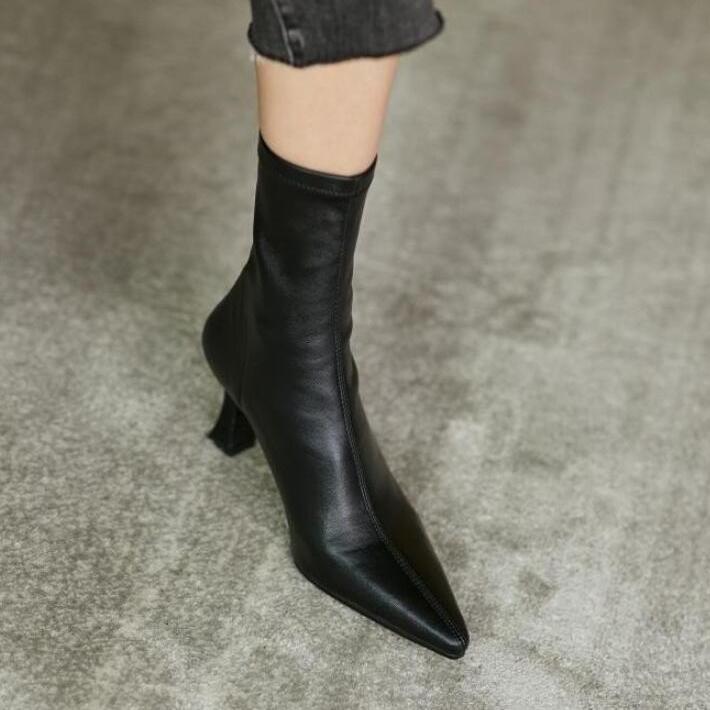 

2025 осень новые туфли на высоком каблуке темперамент тонкие ботильоны на тонком каблуке простые эластичные ботильоны корейская версия Jue Jue Zi универсальные короткие ботильоны женские 39
