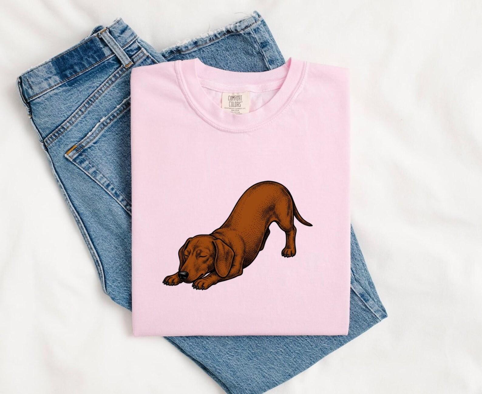 Miniature Dachshund Shirt Dog Puppy Gift Women Minimalist Tee Wiener Dog T-Shirt Dog Fan Doxie Illustration Silhouette Curled Up Tshirt L