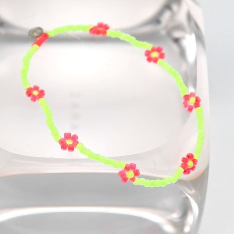 BONBEAU Flower Crush Neon Color Beads Bracelet Smile Charm Neon Color Flower Bead Bracelet