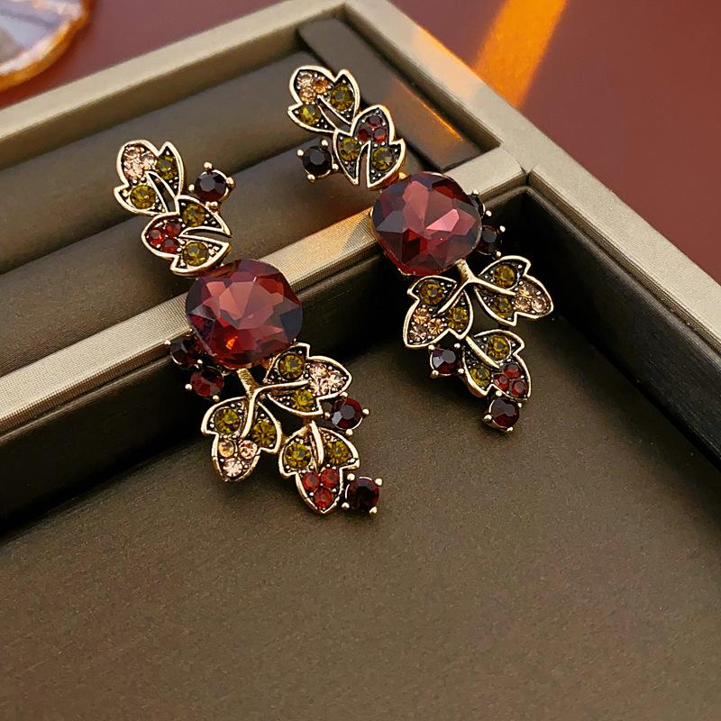 Square Leaf Earrings Choker Nacklace for Women Red Rhinestone Jewelry Sets Anniversary Gift