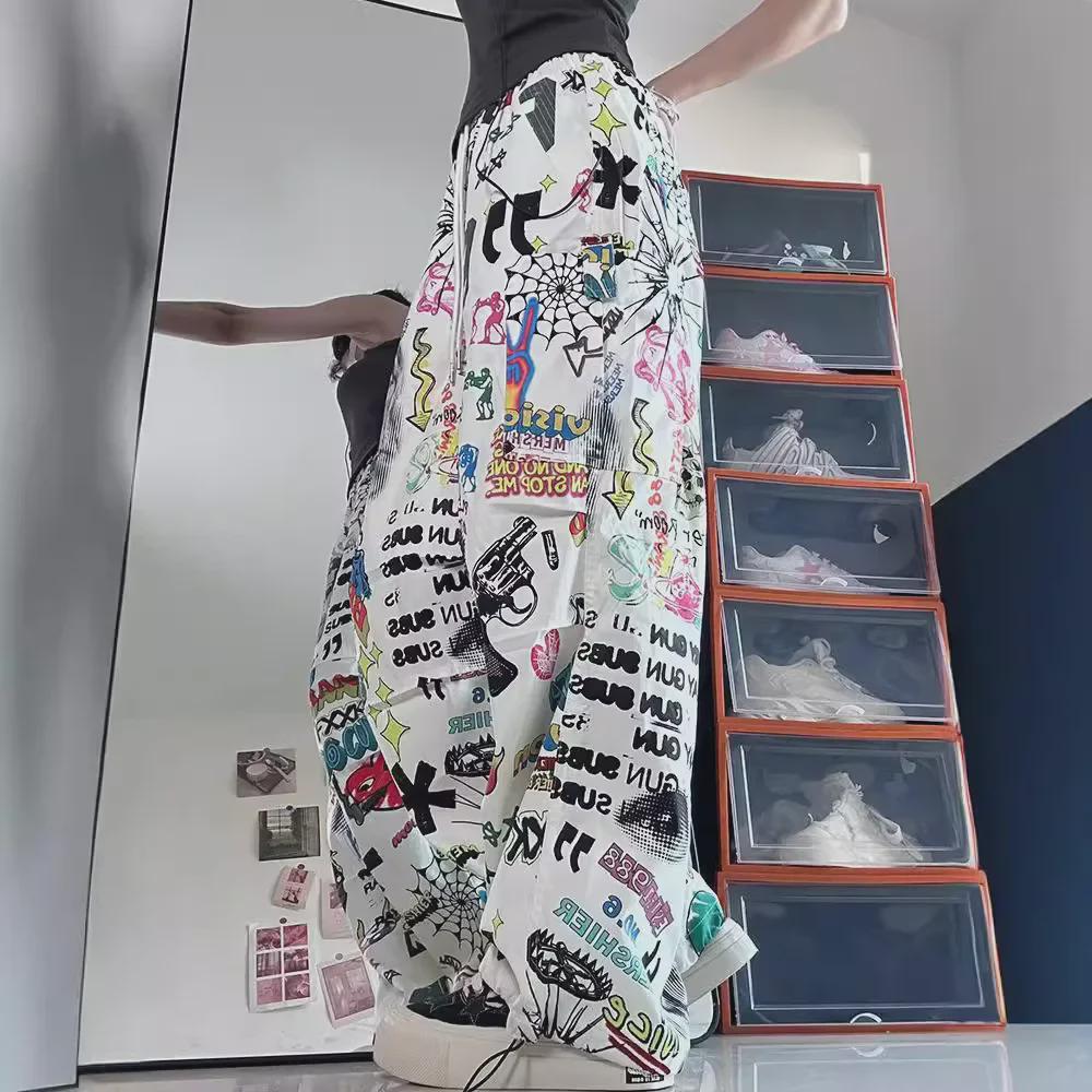 Unisex-Cargohose mit handbemaltem Graffiti-Camouflage-Muster