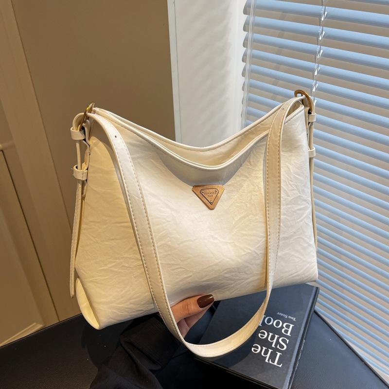 Simple casual large capacity shoulder armpit bag women's new fashion work messenger bag