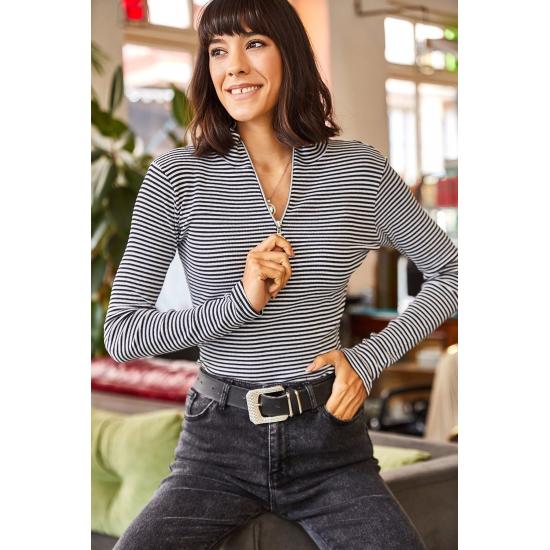 Dame Ecru rullekraveglidelås lycra bluse