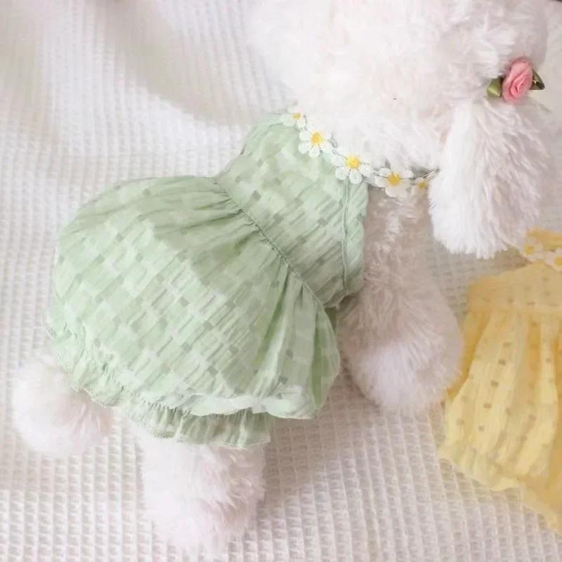 Mała żółta sukienka dziewczęca odzież dla psów oddychająca słodka miękka letnia dla psa francuskie cienkie ubrania dla zwierząt domowych buldog mascotas daisy kostium