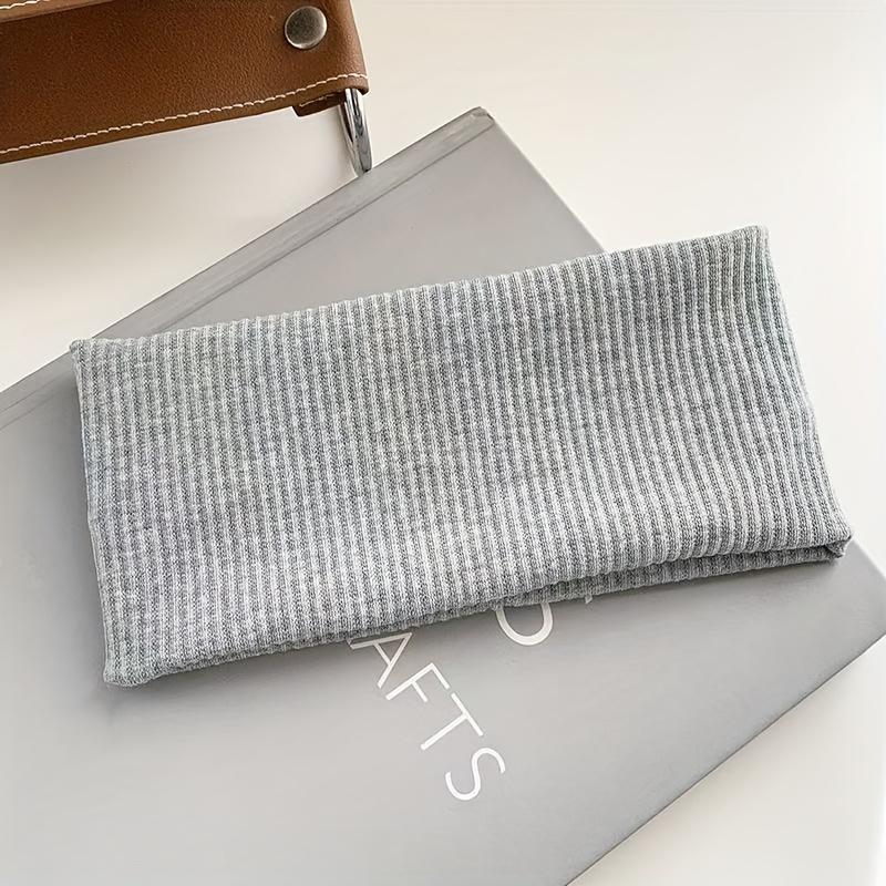 

Ультраэластичная влагоотводящая спортивная повязка на голову, широкая, удобная посадка для йоги, бега, спортзала и тренировок - нескользящая повязка для волос для женщин и мужчин, аксессуары для спортзала светло-серый