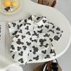 Set de Vară cu Mânecă Scurtă și Guler pentru Copii Băieți Cămașă cu Imprimeu Complet de Desene Animate Pantaloni Scurți Casual Set Două Piese Tricou+pantaloni scurți