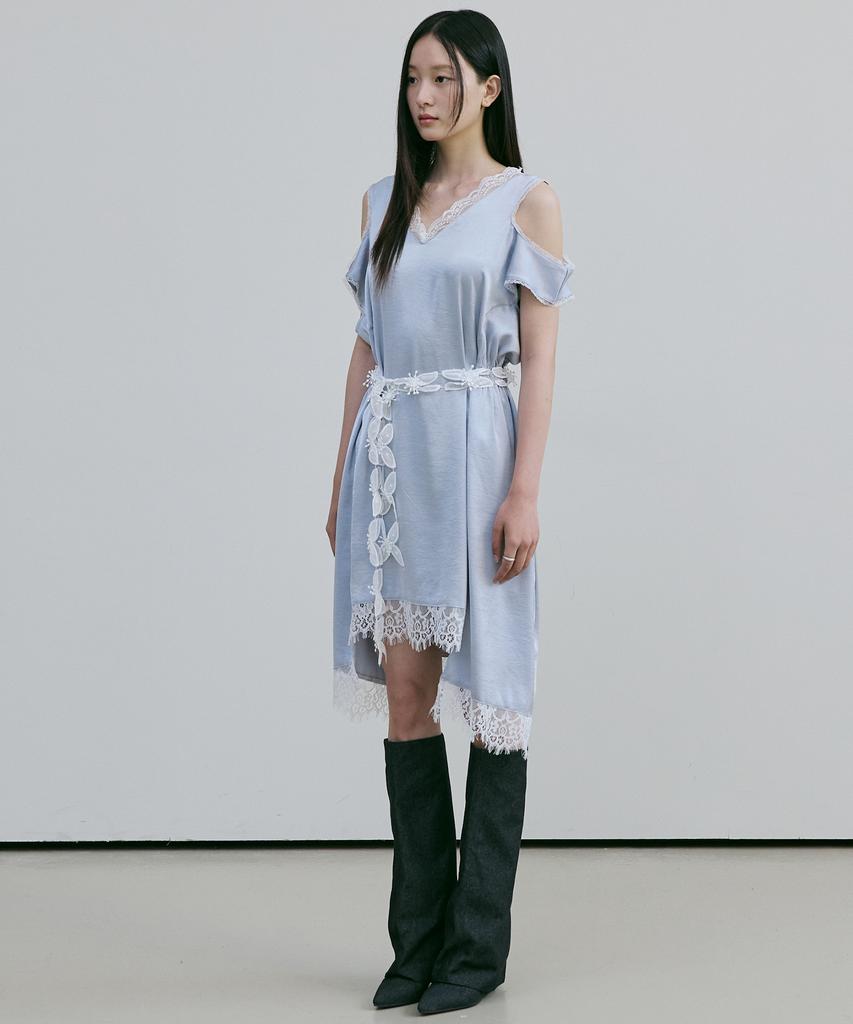 Beleudeunua Lace Trim Satin Dress (Blue)