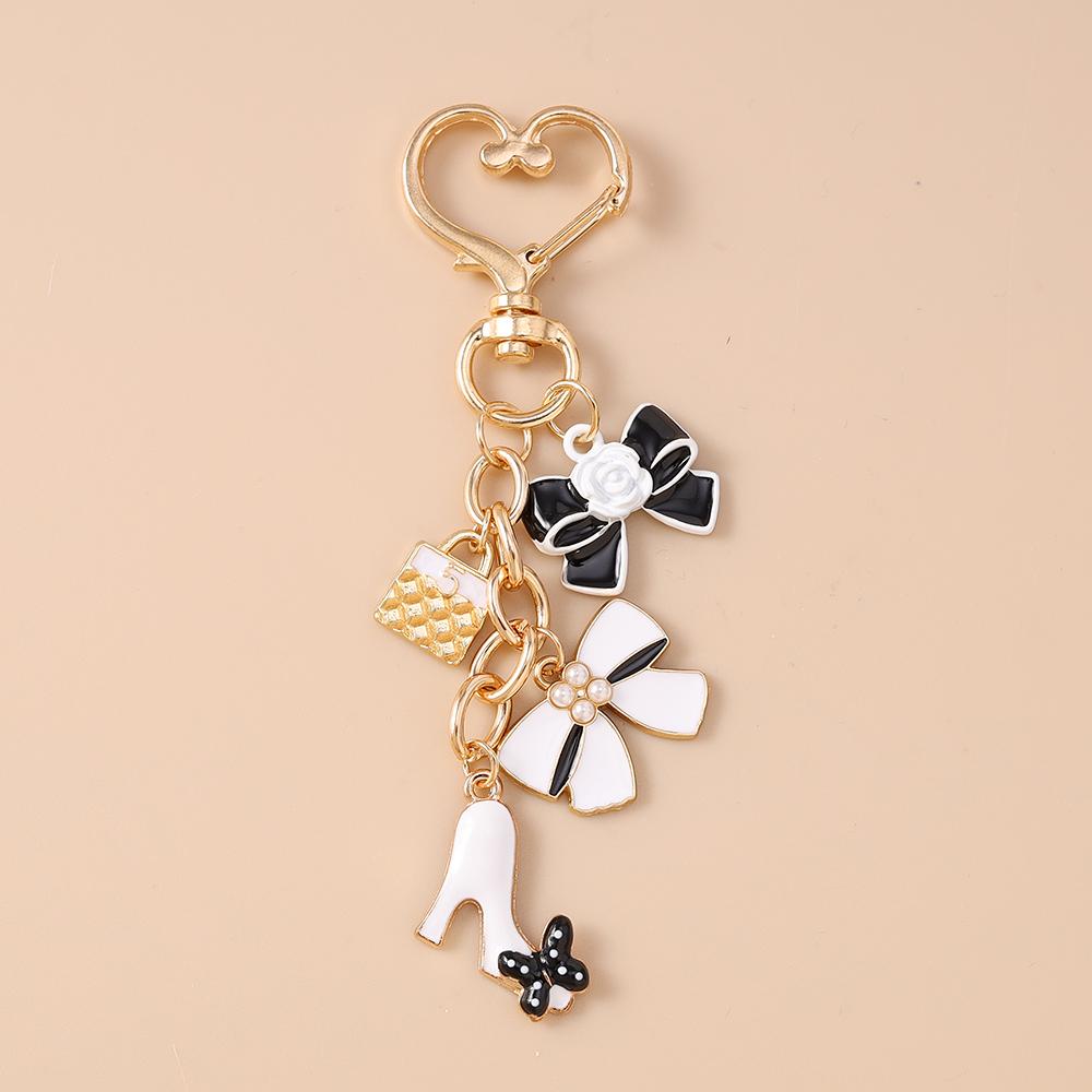 Cute Beaded Pearl Flower Keychain Women Girls Ribbon Bowknot Key Ring Pendant for Handbag Decor Handmade Key Chain Jewelry Gift