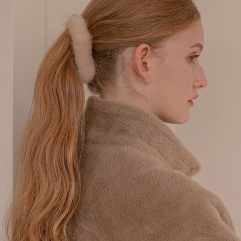 Jean Paul Clarisse Mink Banana Pin JP-22-198BA