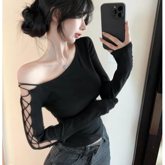 Alluring Lace-Up Off-Shoulder Slim-Fit Long-Sleeve Black Top for Women Small чёрный