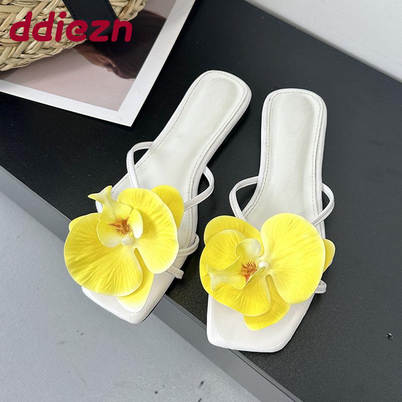 Fashion Big Size 43 Summer Beach Women Flats Slippers Shoes Square Toe Fashion Flower Ladies Flats Slippers Female Slides Sandals Shoes