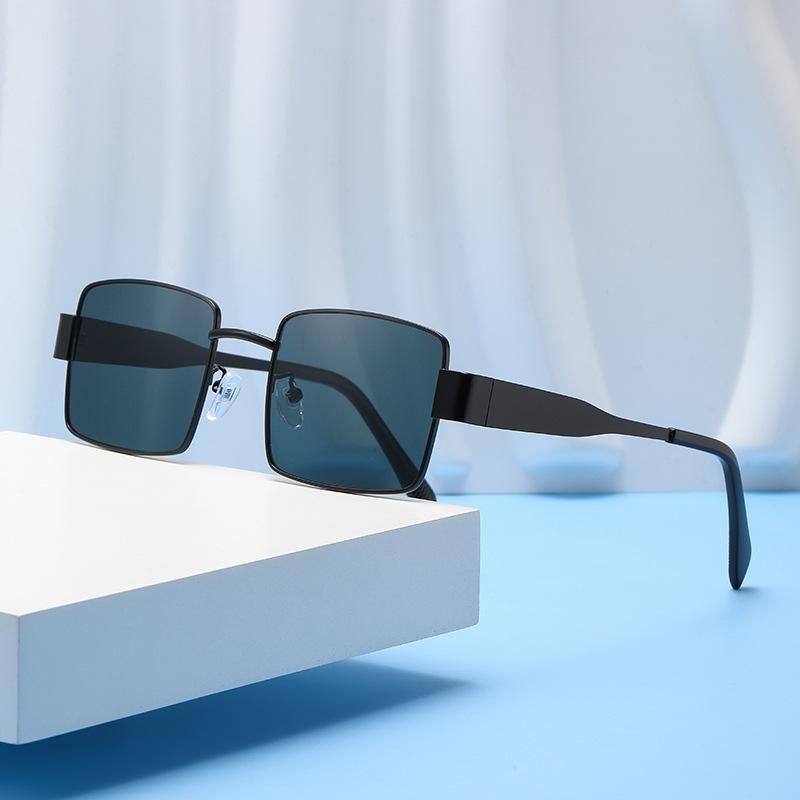 

Винтажные мужские солнцезащитные очки в стиле стимпанк, золотые металлические, крутые женские солнцезащитные очки UV400, очки для вождения и рыбалки, очки Lunettes De soleil CHINA чёрный