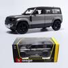 Brago 1:24 Land Rover Defender 2022 SUV Diecast Modellauto - Silber