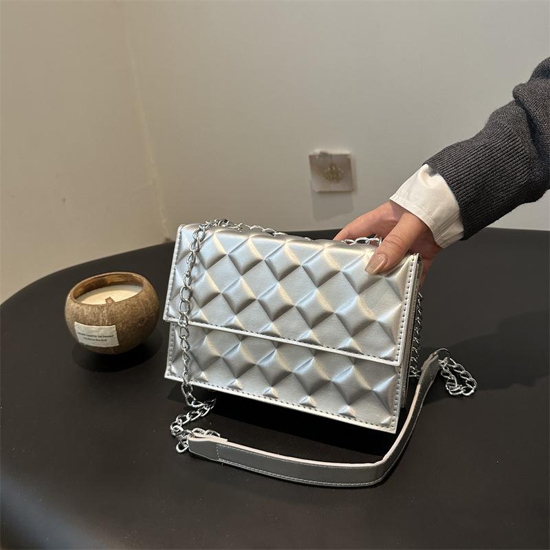 2025 Autumn New Macaron Chain Small Square Bag Niche Design Stylish and Simple Diamond Shoulder Messenger Bag