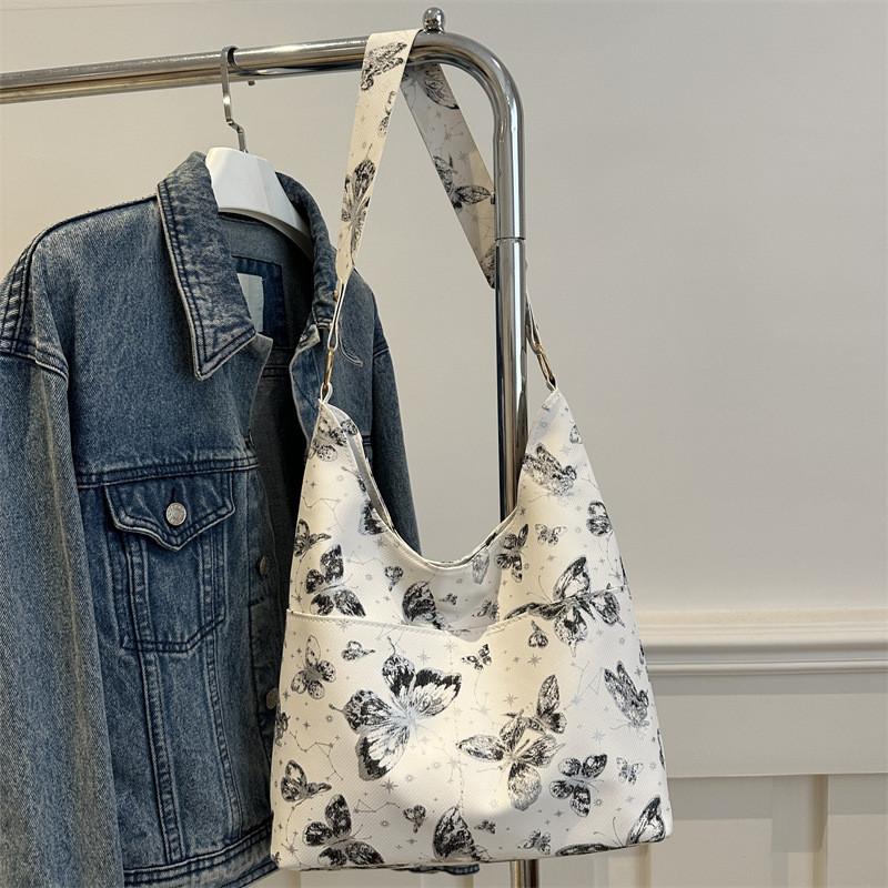 Stylish And Spacious 2024 Autumn Women's Large Capacity Tote Bag For Daily Use