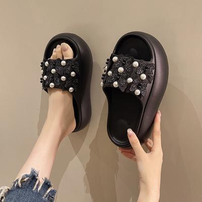 Perlen-Muffin-Sandalen mit dicker Sohle für Damen-Sommerbekleidung 2025 neue vielseitige Ein-Wort-Strandurlaub-Strand-coole Sandalen