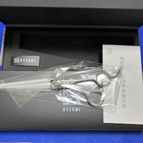 

UTSUMI Тримінгові ножиці RG65 6,5 дюймів ЗРОБЛЕНО В ЯПОНІЇ