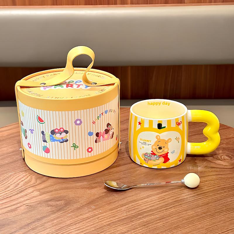 Vysoce hodnotný roztomilý hrnek s Medvídkem Pú pro pár, keramický pohár na vodu, dětský hrnek na mléko a kávu, dárek k narozeninám, dárková krabička
