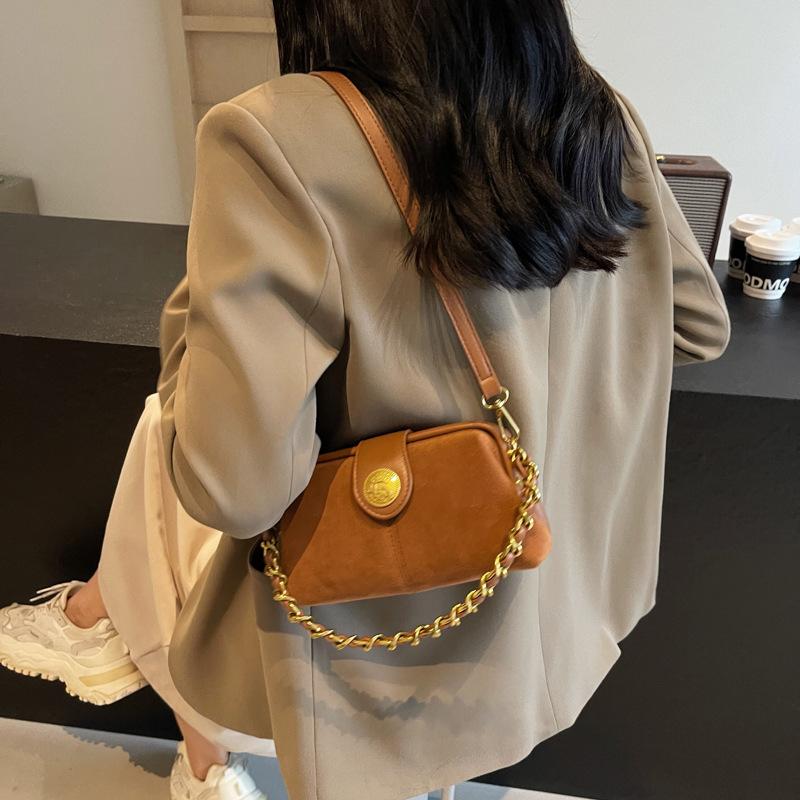 New retro trend shoulder bag women's autumn simple casual niche fashion high-end versatile shoulder crossbody bag