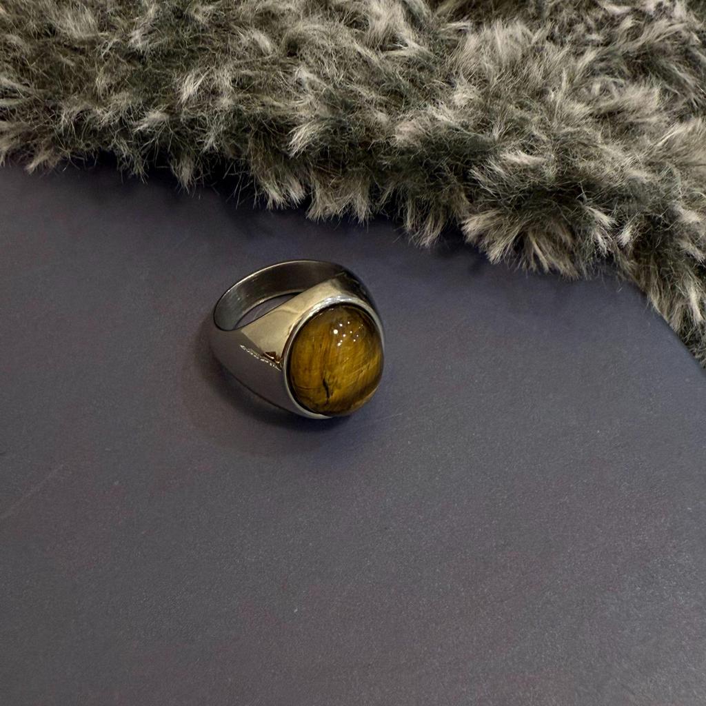 Titanium Steel Oval Agate Stone Gold Ring - Women's Niche Fashion Accessory
